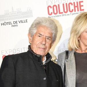 Philippe Gildas et sa femme Maryse - Vernissage presse de l'exposition "Coluche" à l'Hôtel de Ville de Paris le 5 octobre 2016. © Pierre Perusseau/Bestimage