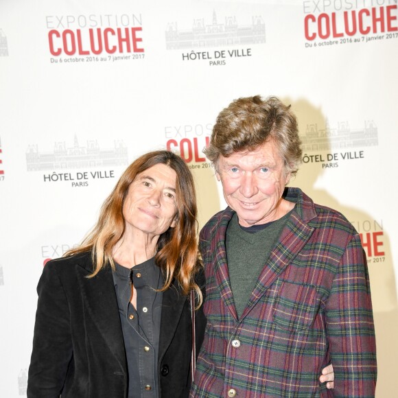 Etienne Chatiliez et sa femme - Vernissage presse de l'exposition "Coluche" à l'Hôtel de Ville de Paris le 5 octobre 2016. © Pierre Perusseau/Bestimage