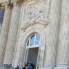 La reine Mathilde de Belgique arrive au Grand Palais à Paris pour visiter l'exposition Hergé le 5 octobre 2016. © Denis Guignebourg / Bestimage