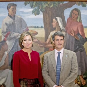 La reine Maxima des Pays-Bas rencontre le ministre des finances d'Argentine Alfonso Prat Gay à Buenos Aires le 12 octobre 2016. 12/10/2016 - Buenos Aires