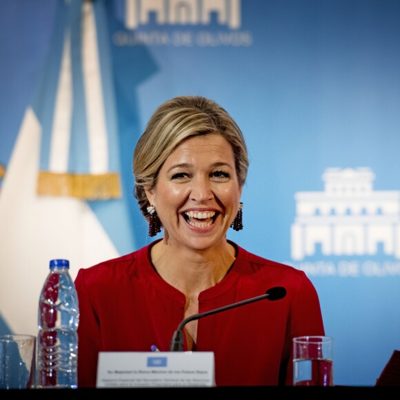 La reine Maxima des Pays-Bas a donné une conférence de presse avec Gabriela Michetti, membre de Proposition républicaine et vice-présidente de la Nation argentine, lors de son voyage officiel en Argentine. Le 12 octobre 2016  Queen Maxima during a press briefing with Gabriela Michetti on October 12, 2016 in Buenos Aires, Argentina. Queen Maxima visits Argentina in her role of special advocate of the Secretary-General of the United Nations for Inclusive Finance for Development12/10/2016 - Buenos Aires