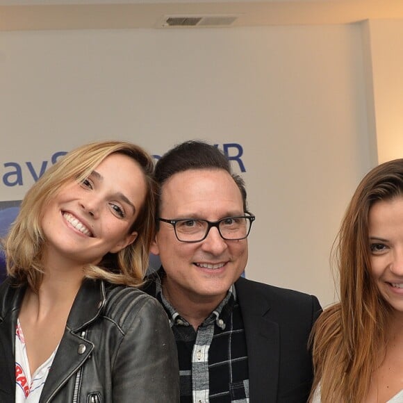 Exclusif - Christian Millette, Camille Lou, Jean-Marc Généreux, Denitsa Ikonomova et Rayane Bensetti lors de la soirée Experience PlayStation VR à Paris, France, le 13 octobre 2016.