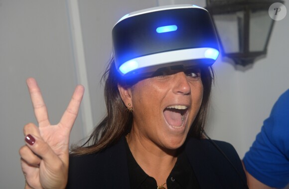 Exclusif - Valérie Bénaïm lors de la soirée Experience PlayStation VR à Paris, France, le 13 octobre 2016.
