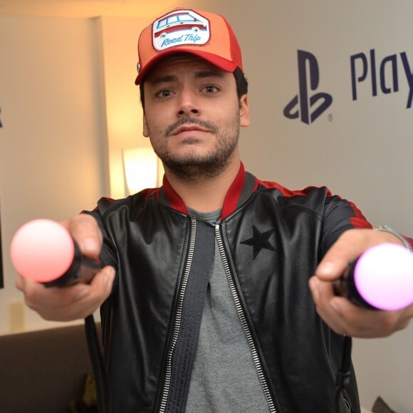 Exclusif - Kev Adams lors de la soirée Experience PlayStation VR à Paris, France, le 13 octobre 2016. © Veeren/Bestimage
