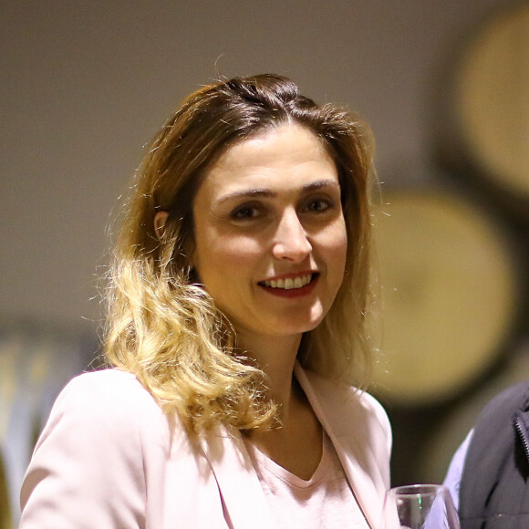 Julie Gayet lors de la soirée caritative à l'occasion du mois Octobre Rose, le 14 octobre 2016, au Château Roubine à Lorgues