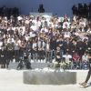Des élèves du lycée Massena déposent 86 roses pour rendre hommage aux 86 victimes - François Hollande lors de l'hommage National aux victimes de l'attentat de Nice à Nice le 15 octobre 2016