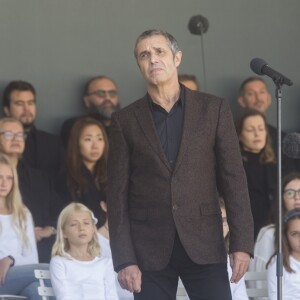 Julien Clerc - François Hollande lors de l'hommage National aux victimes de l'attentat de Nice à Nice le 15 octobre 2016