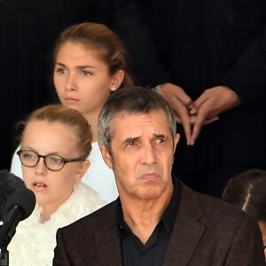 Julien Clerc - François Hollande lors de l'hommage National aux victimes de l'attentat de Nice à Nice le 15 octobre 2016 © Bruno Bebert / Bestimage