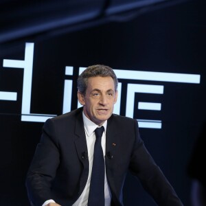 Exclusif - Diffusion du magazine politique "Punchline" présenté par Laurence Ferrari avec Nicolas Sarkozy (président du parti Les Républicains, candidat à la primaire de la droite et du centre) en invité, dans les studios de C8 à Paris, le 16 octobre 2016. Punchline est en direct tous les dimanches à 12h05 sur C8 et produit par C8 / Newstime / Eléphant & Cie. © Dominique Jacovides/Bestimage