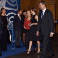 Le roi Felipe VI et la reine Letizia d'Espagne présidaient samedi 15 octobre 2016 à la remise du Prix Planeta du roman, attribué à Dolores Redondo (finaliste : Marcos Chicot), lors d'une cérémonie au Palais des Congrès de Catalogne à Barcelone.