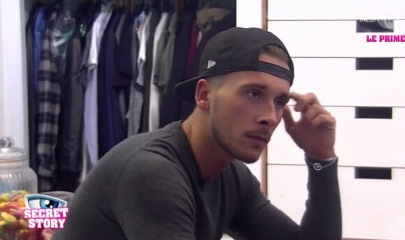 Julien - "Secret Story 10" sur NT1, le 20 octobre 2016.
