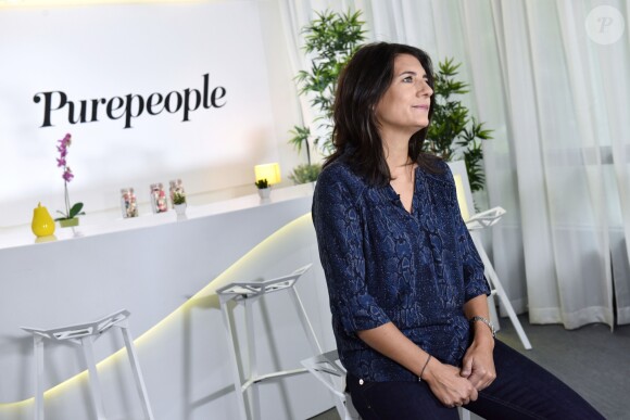 Exclusif - Rendez-vous avec Estelle Denis dans les locaux de Webedia pour Purepeople à Levallois-Perret. Le 19 octobre 2016 © Giancarlo Gorassini / Bestimage