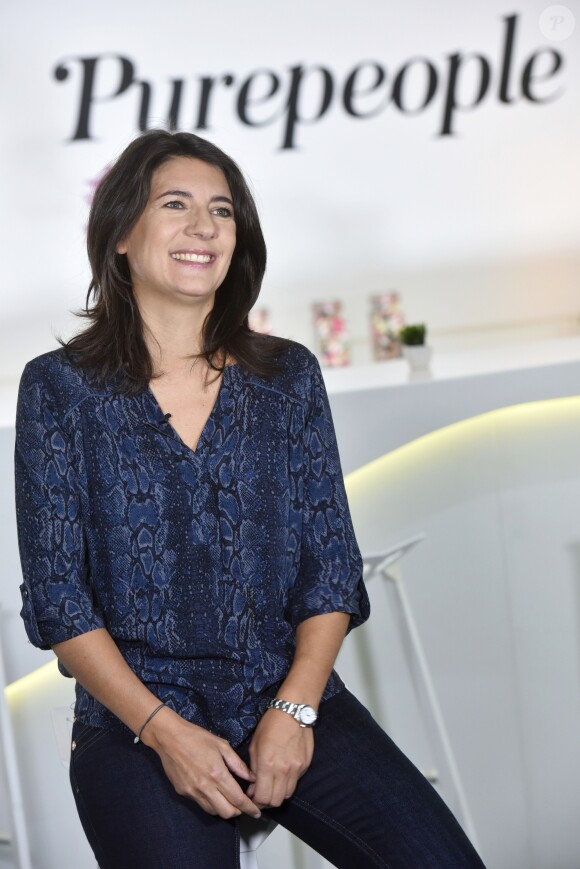 Exclusif - Rendez-vous avec Estelle Denis dans les locaux de Webedia pour Purepeople à Levallois-Perret. Le 19 octobre 2016 © Giancarlo Gorassini / Bestimage