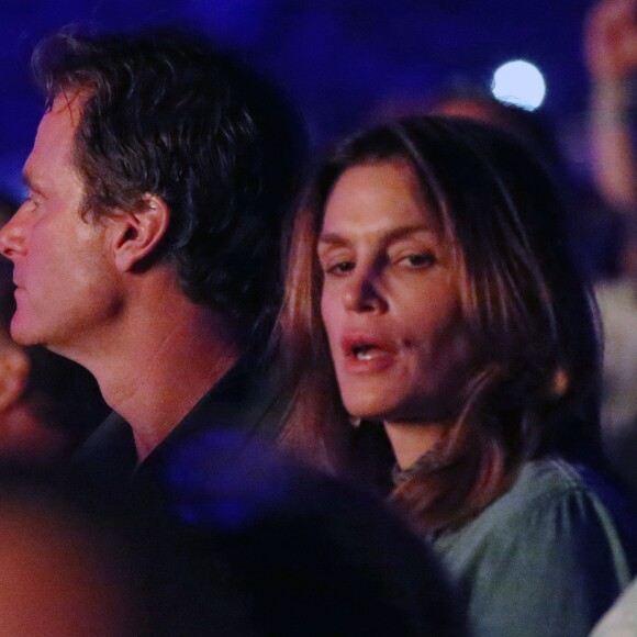 Exclusif - Cindy Crawford et son mari Rande Gerber assistent au concert de Paul McCartney lors du festival Desert Trip à Indio en Californie le 8 octobre 2016.