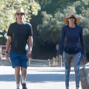 Exclusif - Paul McCartney et sa femme Nancy Shevell se baladent en amoureux sur les hauteurs de TreePeople park à Studio City, le 10 octobre 2016