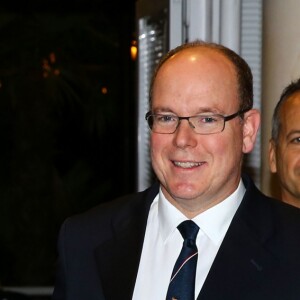 Le prince Albert II de Monaco et la princesse Charlene lors de la cérémonie de clôture des championnats du monde d'aviron de mer à l'espace Léo Ferré à Monaco, le 22 octobre 2016. © Bruno Bebert/Olivier Huitel/Bestimage-Crystal