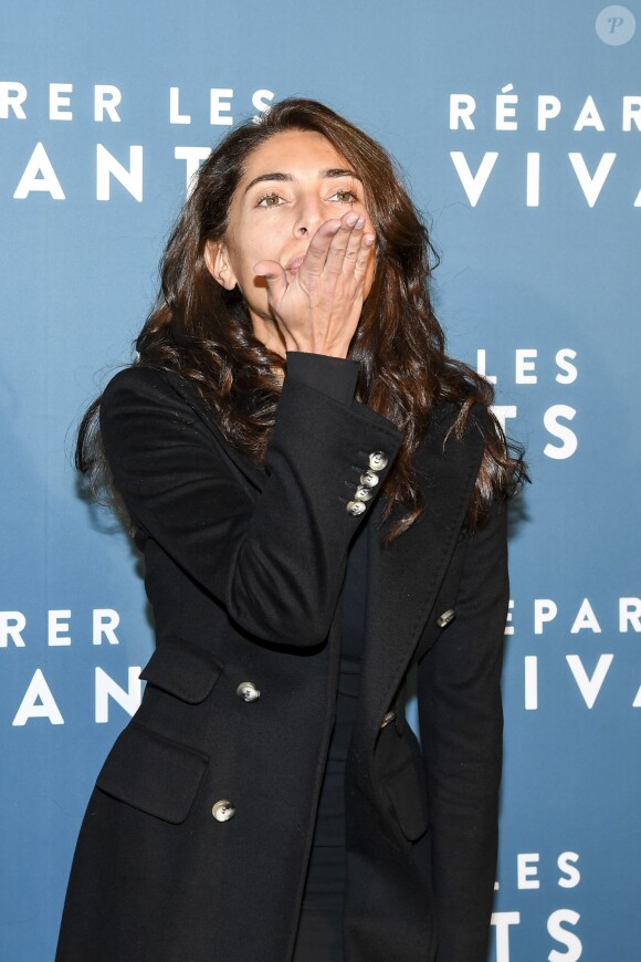 Caterina Murino - Avant-première du film "Réparer les vivants" au cinéma UGC Normandie à Paris, le 24 octobre 2016. © Pierre Perusseau/Bestimage