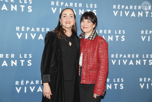 Dominique Blanc, Anne Dorval - Avant-première du film "Réparer les vivants" au cinéma UGC Normandie à Paris, le 24 octobre 2016. © Pierre Perusseau/Bestimage