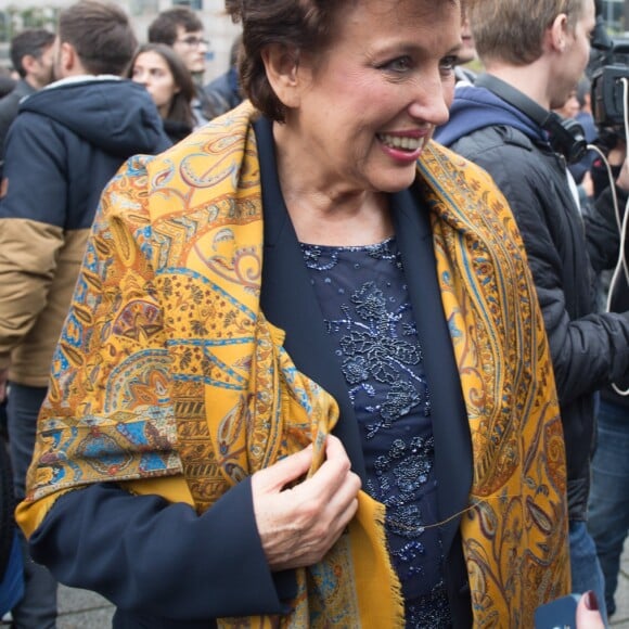 Roselyne Bachelot - Rassemblement devant les locaux d'iTÉLÉ à Boulogne-Billancourt au neuvième jour de grève de la société des journalistes. Le 25 octobre 2016.