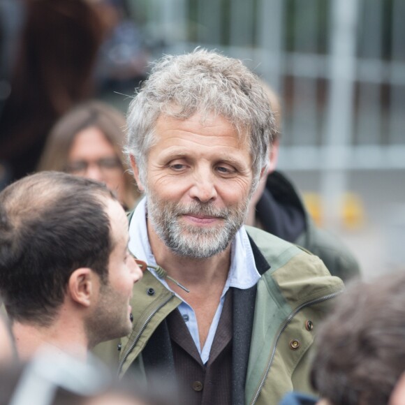 Stéphane Guillon - Rassemblement devant les locaux d'iTÉLÉ à Boulogne-Billancourt au neuvième jour de grève de la société des journalistes. Le 25 octobre 2016.