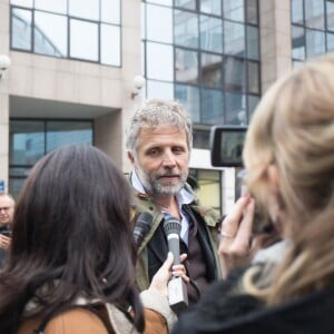 Stéphane Guillon - Rassemblement devant les locaux d'iTÉLÉ à Boulogne-Billancourt au neuvième jour de grève de la société des journalistes. Le 25 octobre 2016.