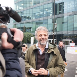 Stéphane Guillon - Rassemblement devant les locaux d'iTÉLÉ à Boulogne-Billancourt au neuvième jour de grève de la société des journalistes. Le 25 octobre 2016.