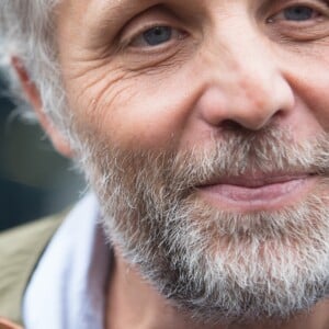 Stéphane Guillon - Rassemblement devant les locaux d'iTÉLÉ à Boulogne-Billancourt au neuvième jour de grève de la société des journalistes. Le 25 octobre 2016.