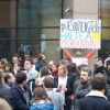 Rassemblement devant les locaux de iTélé à Boulogne Billancourt au neuvième jour de grève de la société des journalistes le 25 octobre 2016. 25/10/2016 - Boulogne Billancourt