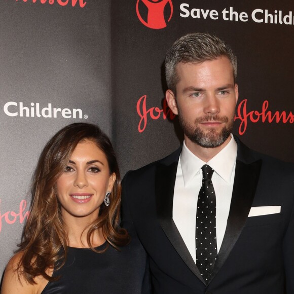 Ryan Serhant et sa femme Emilia Bechrakis à la 4ème soirée annuelle Save the Children Illumination à l'hôtel Plaza à New York, le 25 octobre 2016