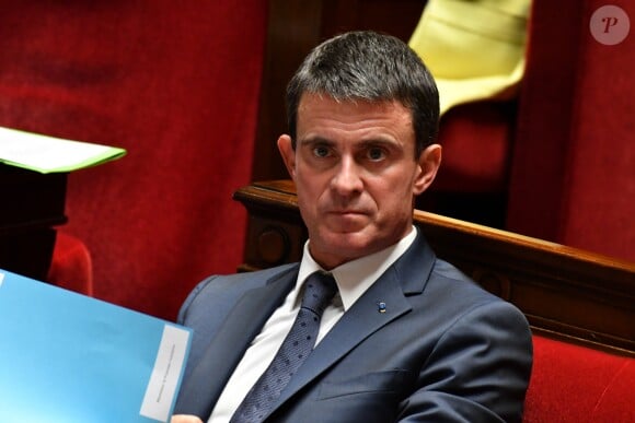 Manuel Valls lors de la séance de questions au Gouvernement à l'Assemblée Nationale à Paris, le 25 octobre 2016.