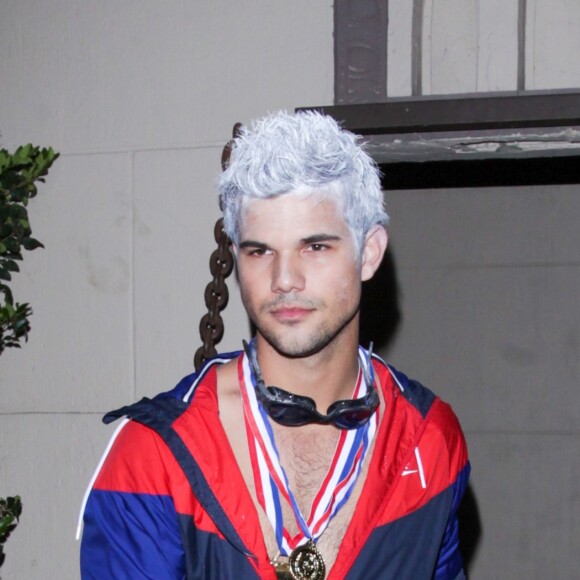 L'acteur Taylor Lautner à la 6e soirée Trick or Treats Magazine à Los Angeles, le 29 octobre 2016