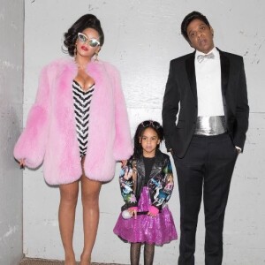 Photo de Beyoncé, Blue Ivy Carter et Jay Z, déguisés pour Halloween. Octobre 2016.