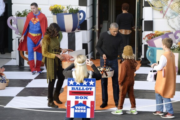 Barack Obama et Michelle fêtent Halloween à la Maison Blanche, le lundi 31 octobre 2016