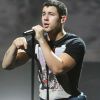 Nick Jonas en concert au Rogers Arena à Vancouver avec Demi Lovato le 24 août 2016.