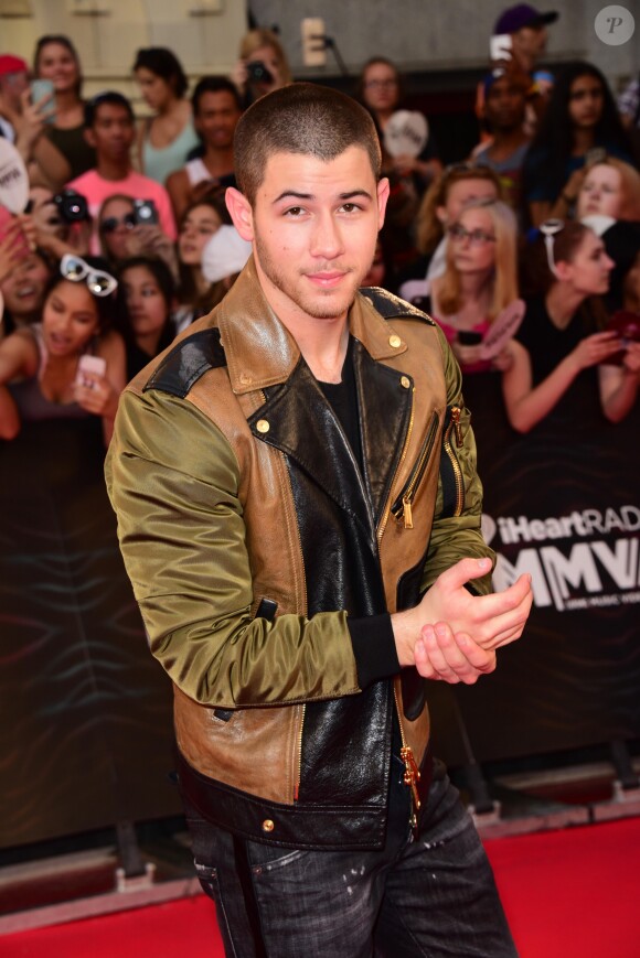 Nick Jonas assiste à la soirée "iHeartRADIO MuchMusic Video Awards" à Toronto le 19 juin 2016.