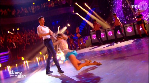Caroline Receveur et Maxime Dereymez - "Danse avec les stars 7" sur TF1. Le 10 novembre 2016.