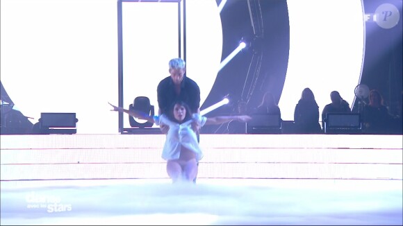 Karine Ferri et Yann-Alrick Mortreuil - "Danse avec les stars 7" sur TF1. Le 10 novembre 2016.