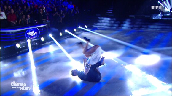Karine Ferri et Yann-Alrick Mortreuil - "Danse avec les stars 7" sur TF1. Le 10 novembre 2016.