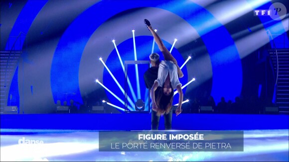 Karine Ferri et Yann-Alrick Mortreuil - "Danse avec les stars 7" sur TF1. Le 10 novembre 2016.