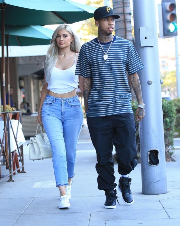 Kylie Jenner et son petit ami le rappeur Tyga à Beverly Hills, le 8 novembre 2016.