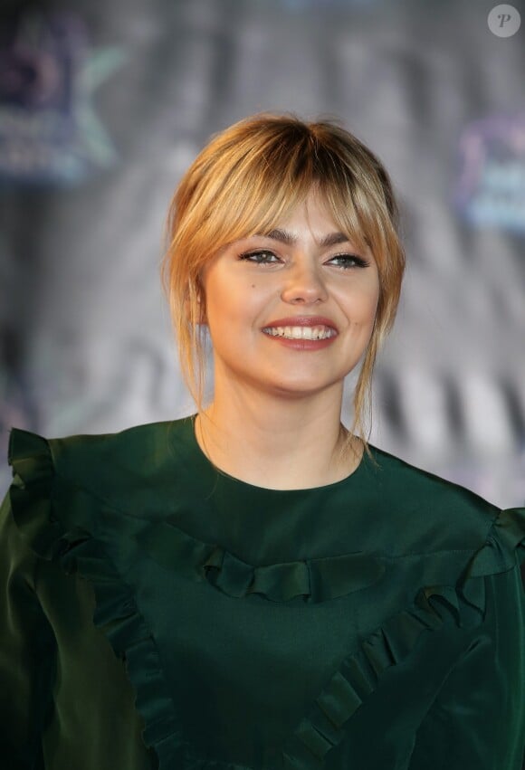 Louane Emera à la 18ème cérémonie des "NRJ Music Awards" au Palais des Festivals à Cannes, le 12 novembre 2016. © Dominique Jacovides/Bestimage