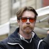 Jesse Hughes, leader du groupe Eagles of Death Metal, pendant la cérémonie d'hommages au Bataclan, Paris, lez 13 novembre 2016.