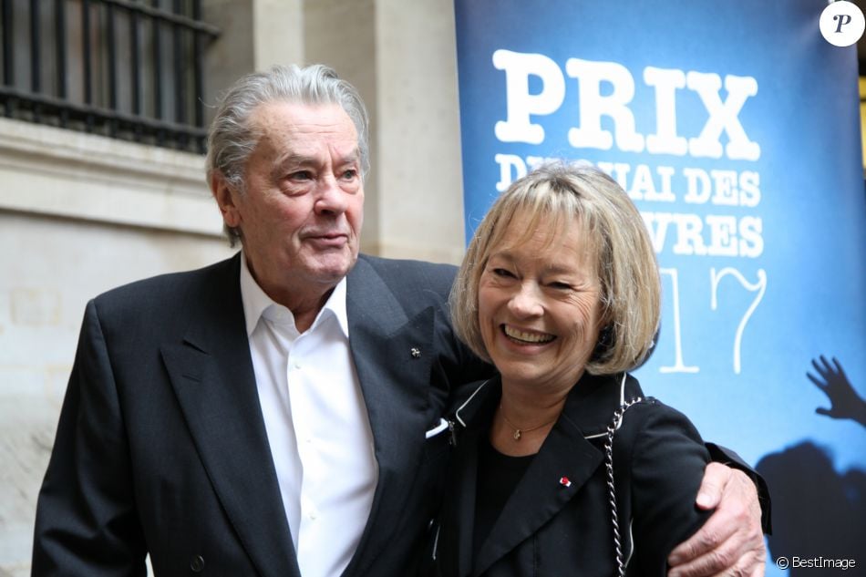 Martine Monteil Mari Alain Delon et Martine Monteil - Remise du 70e prix du polar Quai des