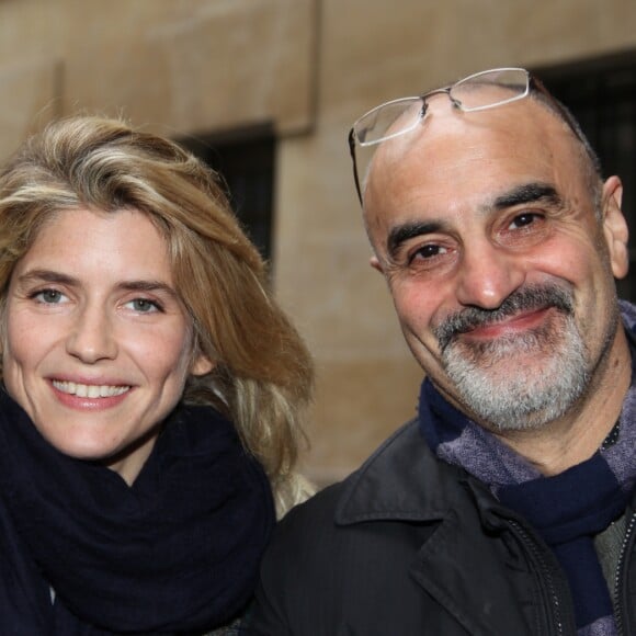 Alice Taglioni et George Salinas (Chef Adjoint de la BRI) - Remise du 70e prix du polar "Quai des Orfèvres 2017" par la marraine l'actrice Alice Taglioni, à Pierre Pouchairet pour son livre "Mortels Traffics" à Paris. Le 15 novembre 2016, en présence d'Alain Delon et Jean-Paul Belmondo qui ont reçu des médailles. © Didier Sabardin/Bestimage