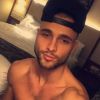 Bastien torse nu sur Instagram, 15 novembre 2016