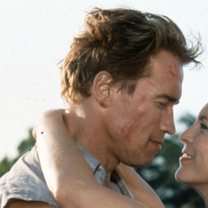 Arnold Schwarzenegger et Jamie Lee Curtis dans True Lies (1994)