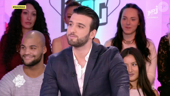 Aymeric Bonnery largué en direct dans le "Mad Mag" sur NRJ12. C'était une blague d'Ayem Nour ! Novembre 2016.