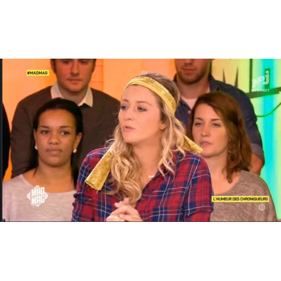 Caroline Receveur taillée par Ayem Nour et Benoût Dubois dans le Mad Mag de NRJ12, le 22 novembre 2016. Ici Emilie Picch.