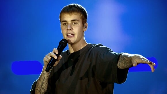 Justin Bieber : Alpagué par un fan, il riposte en le frappant jusqu'au sang !