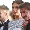 Sean Penn, Adèle Exarchopoulos - Montée des marches du film "The Last Face" lors du 69e Festival International du Film de Cannes. Le 20 mai 2016. © Giancarlo Gorassini/Bestimage